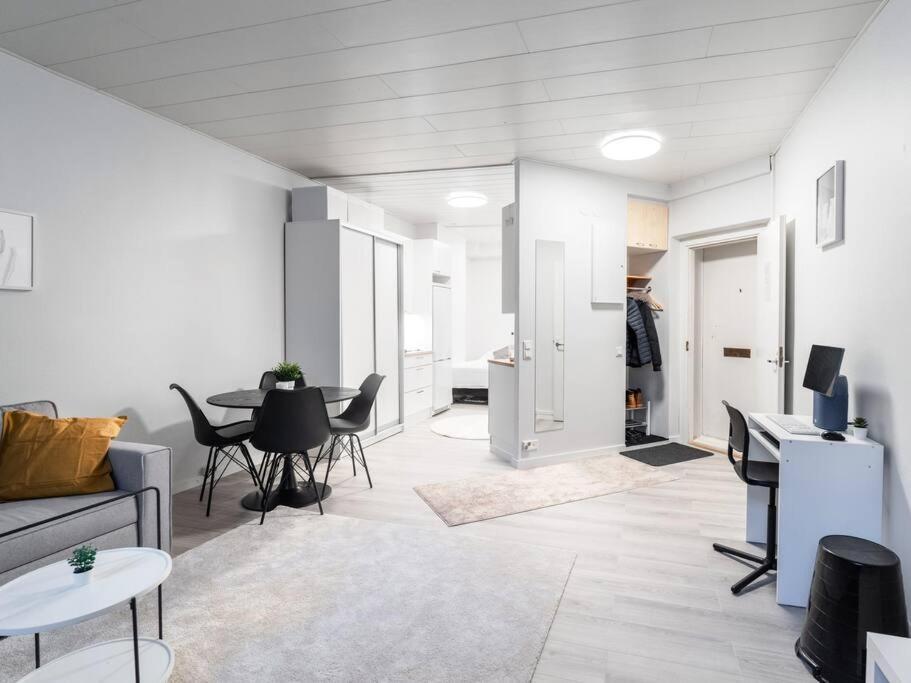 Cozy Roomy Studio Flat Next To Tram Stop @ Kallio Helsinki Zewnętrze zdjęcie