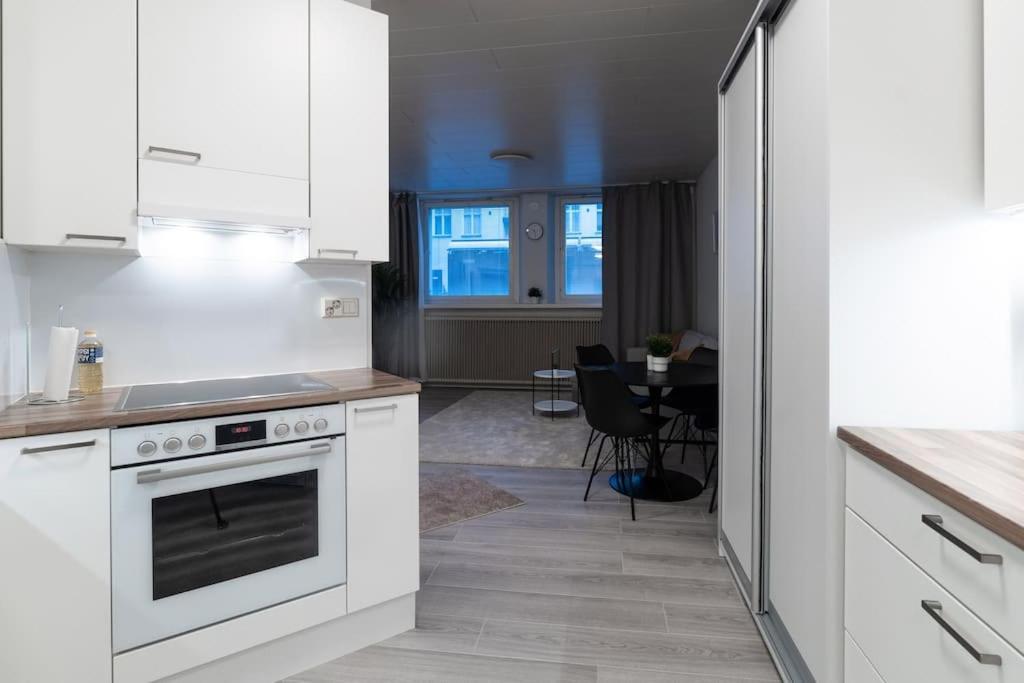 Cozy Roomy Studio Flat Next To Tram Stop @ Kallio Helsinki Zewnętrze zdjęcie